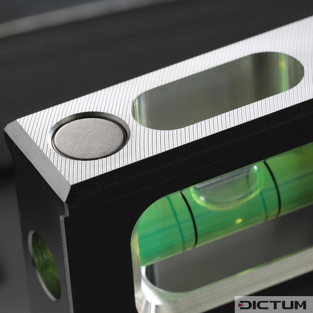 Niveau à Bulle Magnétique ToughBuilt Torpedo, 23 Cm 3 Niveau à Bulle Magnétique ToughBuilt Torpedo, 23 Cm - Image 3